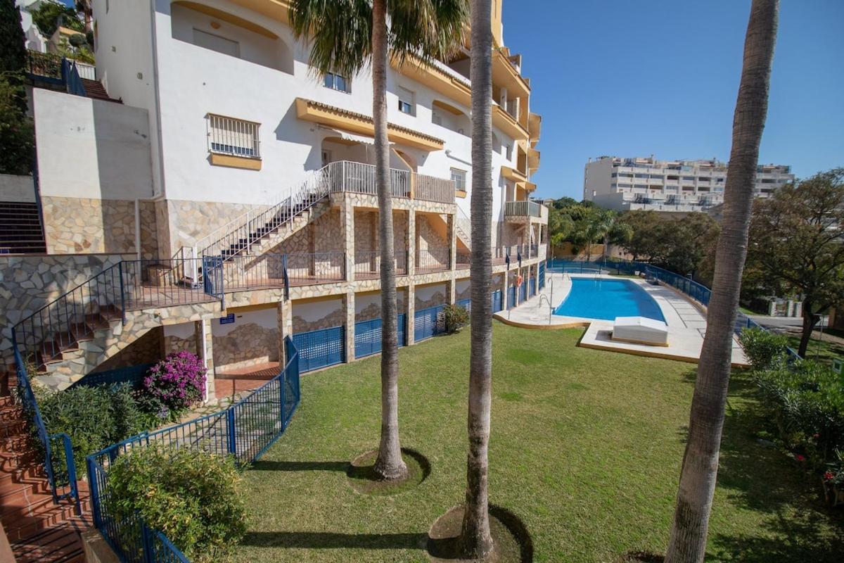 Villa C43 - Family House With Terrace And Shared Pool à Benalmádena Extérieur photo