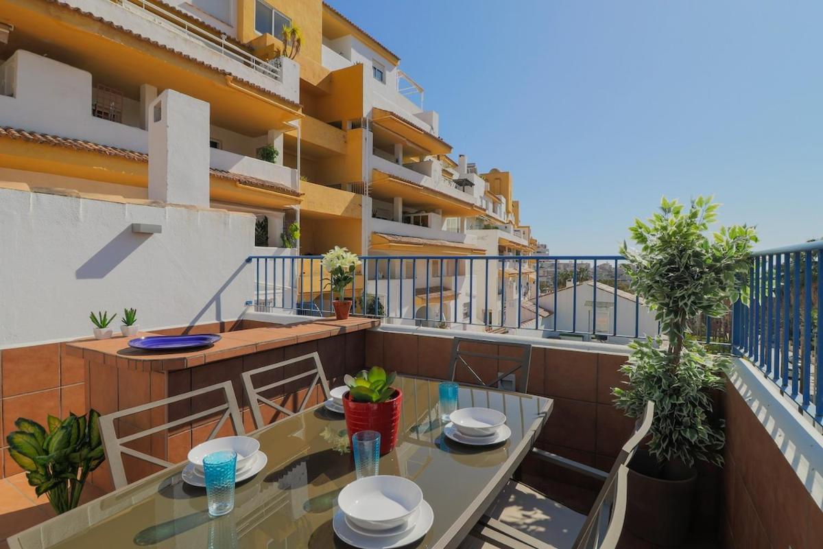 Villa C43 - Family House With Terrace And Shared Pool à Benalmádena Extérieur photo
