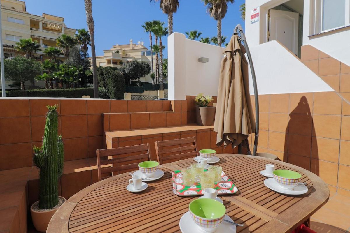 Villa C43 - Family House With Terrace And Shared Pool à Benalmádena Extérieur photo